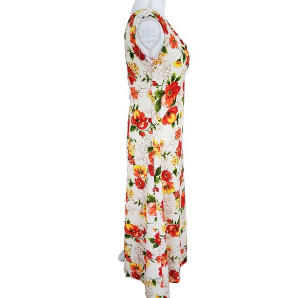 Vintage 70s Floral sleeveless maxi dress with low V neck - Picture 3 of 8